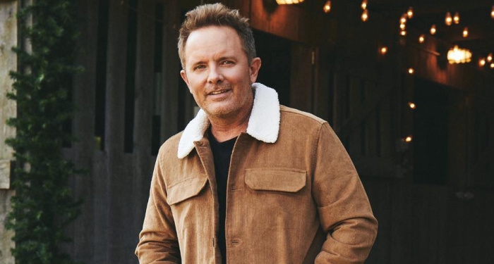 Chris Tomlin Announces 2021 Christmas Tour