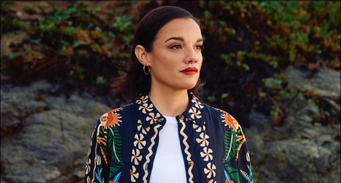 Sarah Kroger Releases Acoustic Sessions