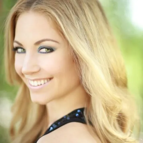 Michelle Anderson Photo Gallery - MICHELLE ANDERSON