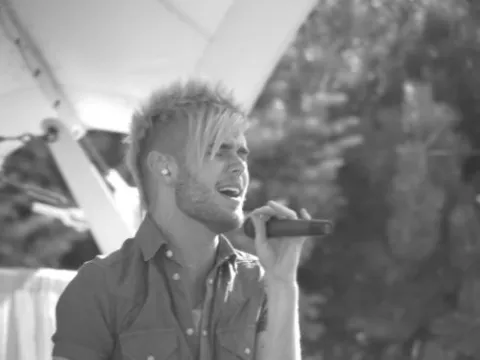 Colton Dixon Photo Gallery - Unity Fest 2013