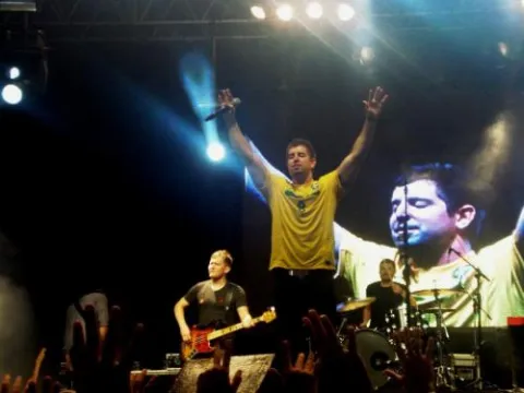 Jeremy Camp Photo Gallery - Goiânia, Brazil 2012