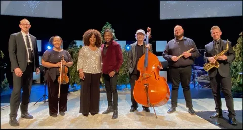 Lynda Randle And Michale Tait Shine Brightly At Brightly At National Tree Ceremony