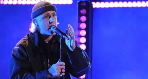 Bodie Performs "Gratitude" on 'The Voice'