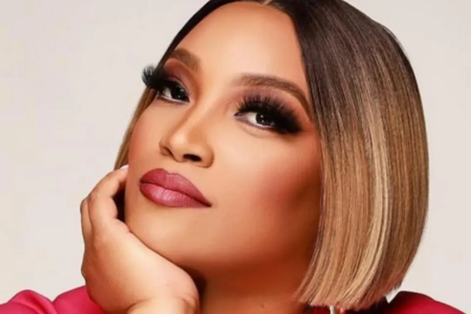 Tasha Page - Lockheart Christian Music Artist Profile