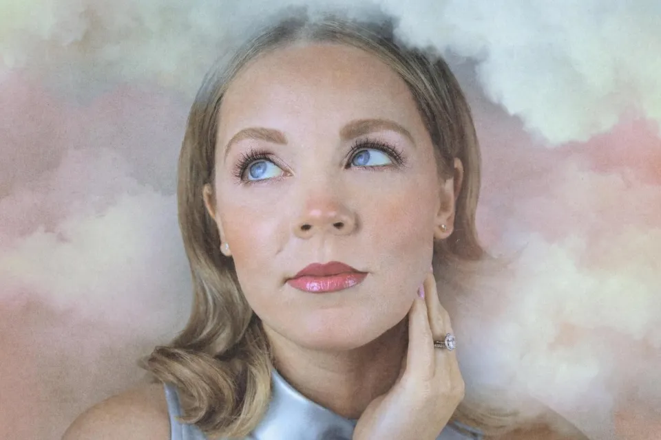 Sarah Reeves Christian Music Artist Profile