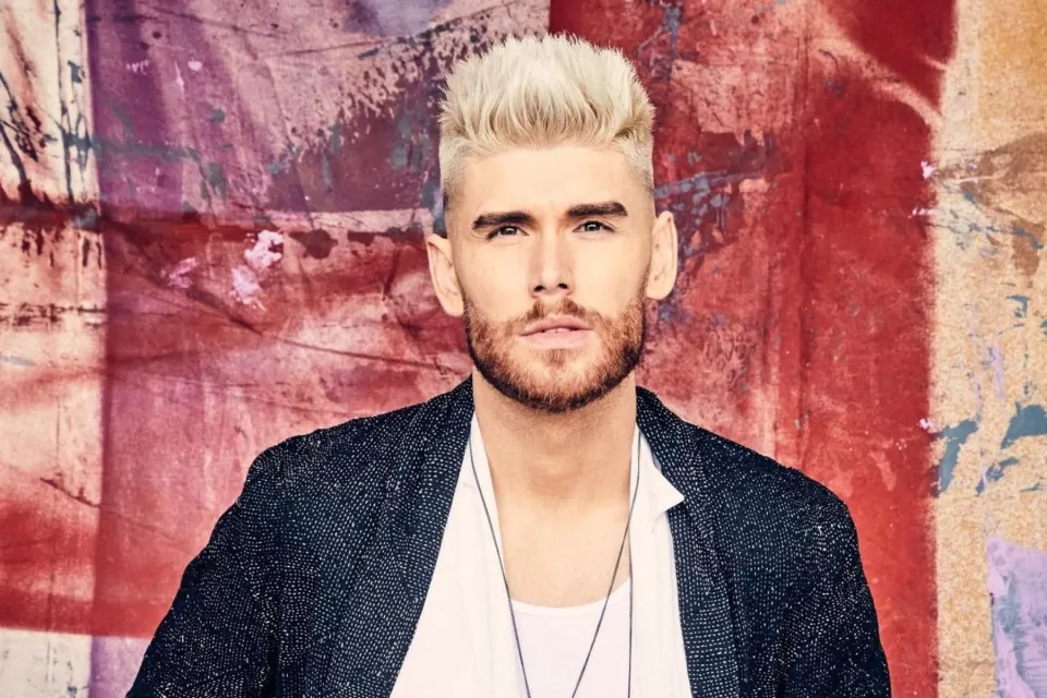 Colton Dixon Christian Music Artist Profile