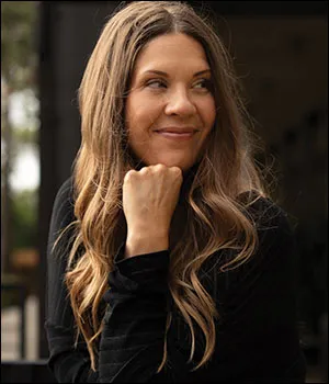 Kira Fontana Christian Music Artist Profile