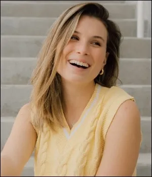 Steph Alessi Muina Christian Music Artist Profile