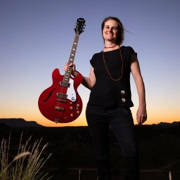 Katie HARDER (nee Vanderzaag) Christian Music Artist Profile