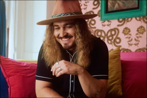 #1211 - "Somebody Loves You" by Jordan Feliz