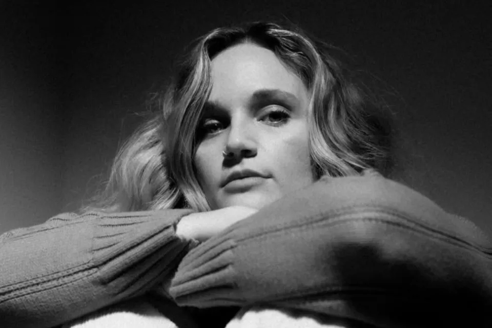 Hollyn Christian Music Artist Profile